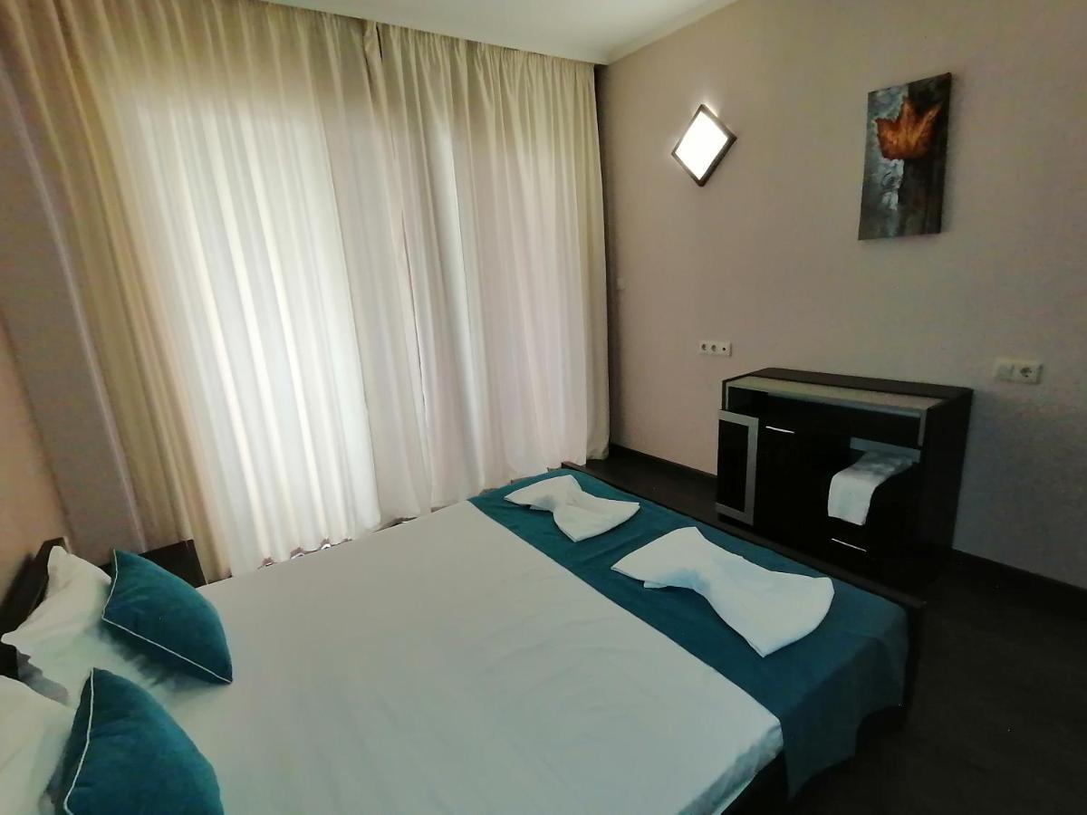 Bendita Mare Apartment Golden Sands Esterno foto